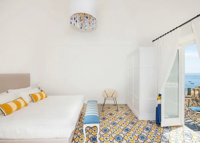 게스트하우스 Punta Re 4*